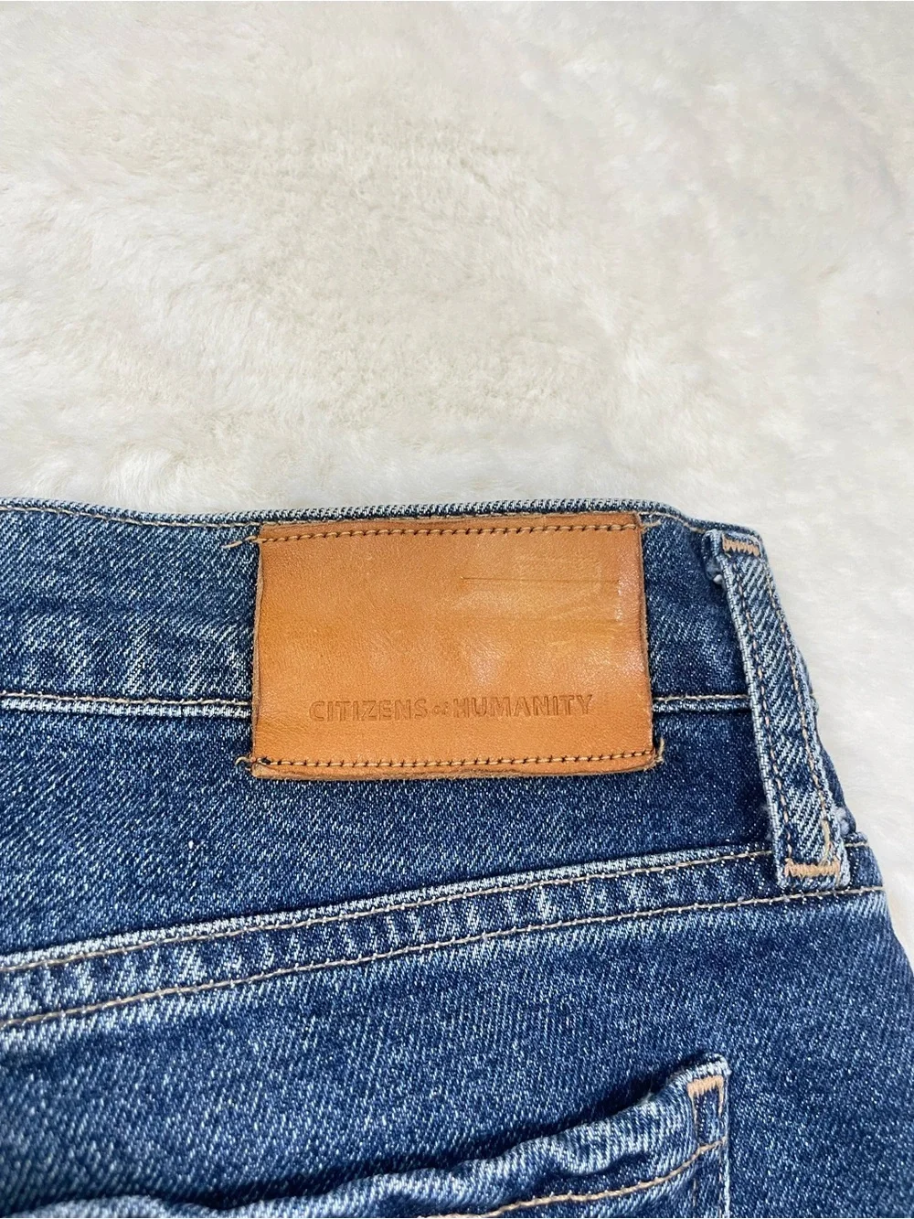 Citizens Of Humanity Slim Straight Jeans in Dark Blue